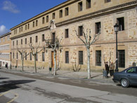 Puerta del Colegio